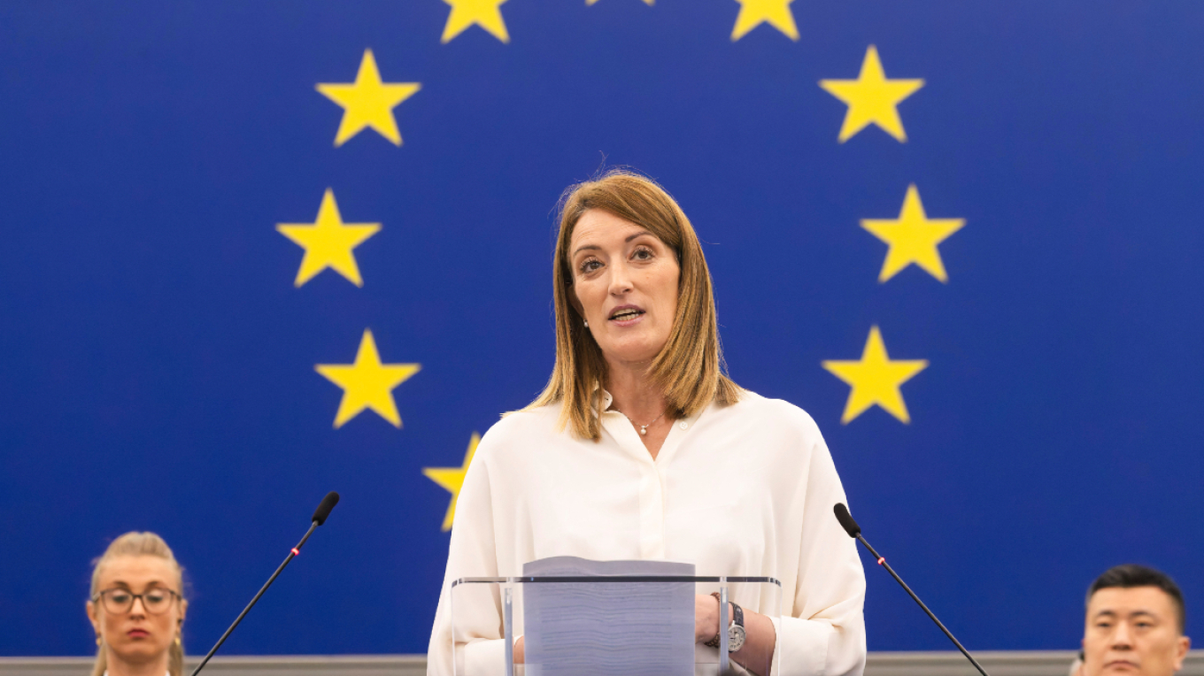 &Delta;&upsilon;&nu;&alpha;&tau;ό &mu;ή&nu;&upsilon;&mu;&alpha; &epsilon;&nu;ό&tau;&eta;&tau;&alpha;&sigmaf; &alpha;&pi;ό &Mu;έ&tau;&sigma;&omicron;&lambda;&alpha;: &laquo;&Eta; &Kappa;ύ&pi;&rho;&omicron;&sigmaf; &delta;&epsilon;&nu; &epsilon;ί&nu;&alpha;&iota; &kappa;&alpha;&iota; &delta;&epsilon;&nu; &theta;&alpha; &epsilon;ί&nu;&alpha;&iota; &pi;&omicron;&tau;έ &mu;ό&nu;&eta;&raquo; - &Theta;&epsilon;&rho;&mu;ό &chi;&epsilon;&iota;&rho;&omicron;&kappa;&rho;ό&tau;&eta;&mu;&alpha; &sigma;&tau;&omicron; &Epsilon;&upsilon;&rho;&omega;&kappa;&omicron;&iota;&nu;&omicron;&beta;&omicron;ύ&lambda;&iota;&omicron;