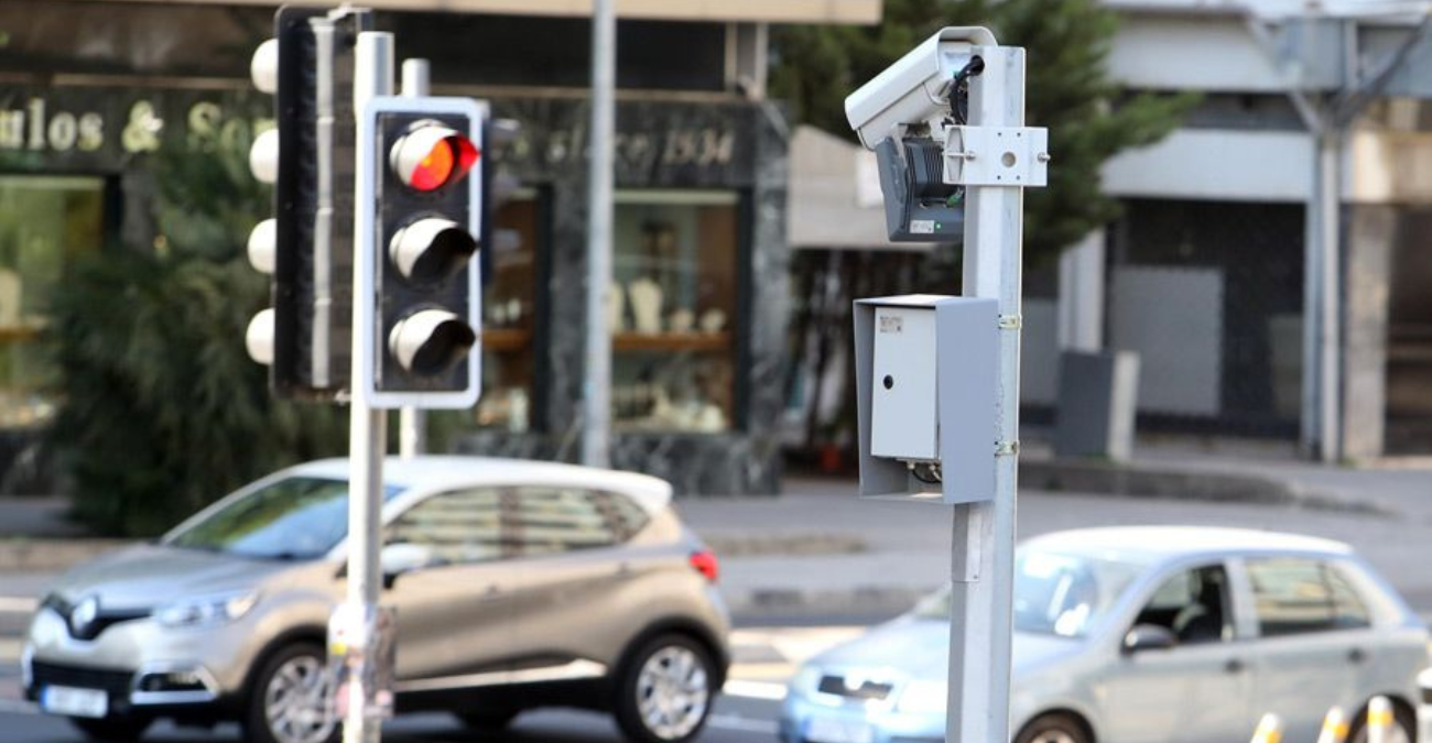Έρχεται το «Photo Radar List»– Θα σε σταματούν στα οδοφράγματα για ανεξόφλητα εξώδικα Έρχεται το «Photo Radar List»– Θα σε σταματούν στα οδοφράγματα για ανεξόφλητα εξώδικα