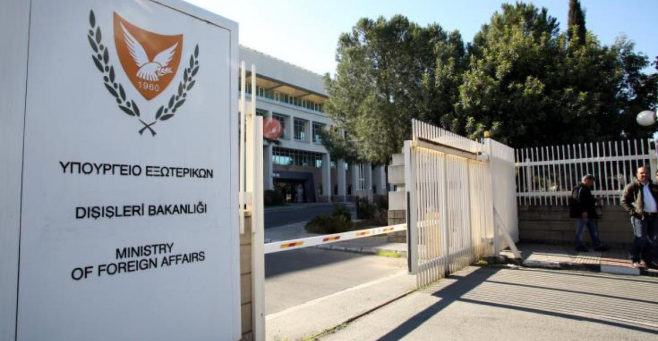 &Sigma;&kappa;&lambda;&eta;&rho;ή &alpha;&pi;ά&nu;&tau;&eta;&sigma;&eta; &Upsilon;&Pi;&Epsilon;&Xi; &sigma;&epsilon; &Phi;&iota;&nu;&tau;ά&nu; - &laquo;&Alpha;&pi;&omicron;&pi;&rho;&omicron;&sigma;&alpha;&nu;&alpha;&tau;&omicron;&lambda;&iota;&sigma;&tau;&iota;&kappa;έ&sigmaf; &delta;&eta;&lambda;ώ&sigma;&epsilon;&iota;&sigmaf;&raquo;