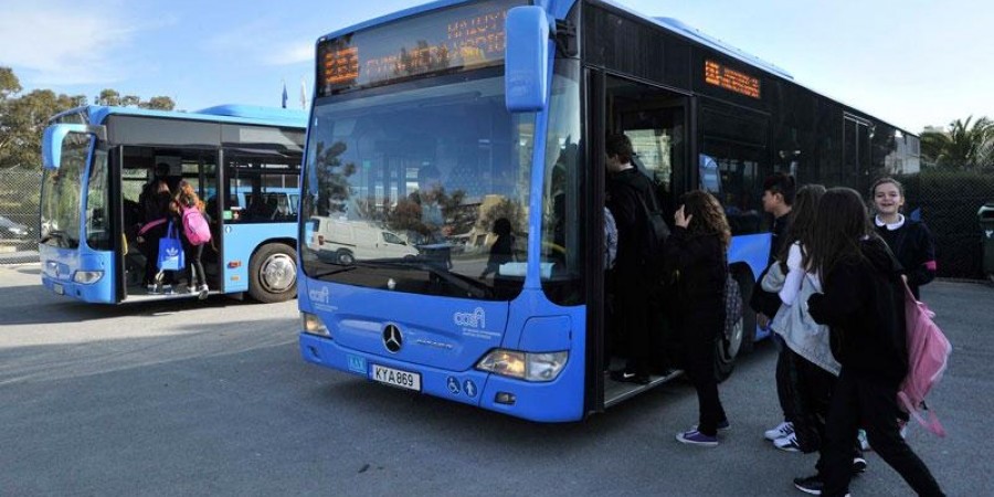 Σχολικά λεωφορεία: Αλλάζει το χρώμα; Σκέψεις για ειδική σήμανση Σχολικά λεωφορεία: Αλλάζει το χρώμα; Σκέψεις για ειδική σήμανση