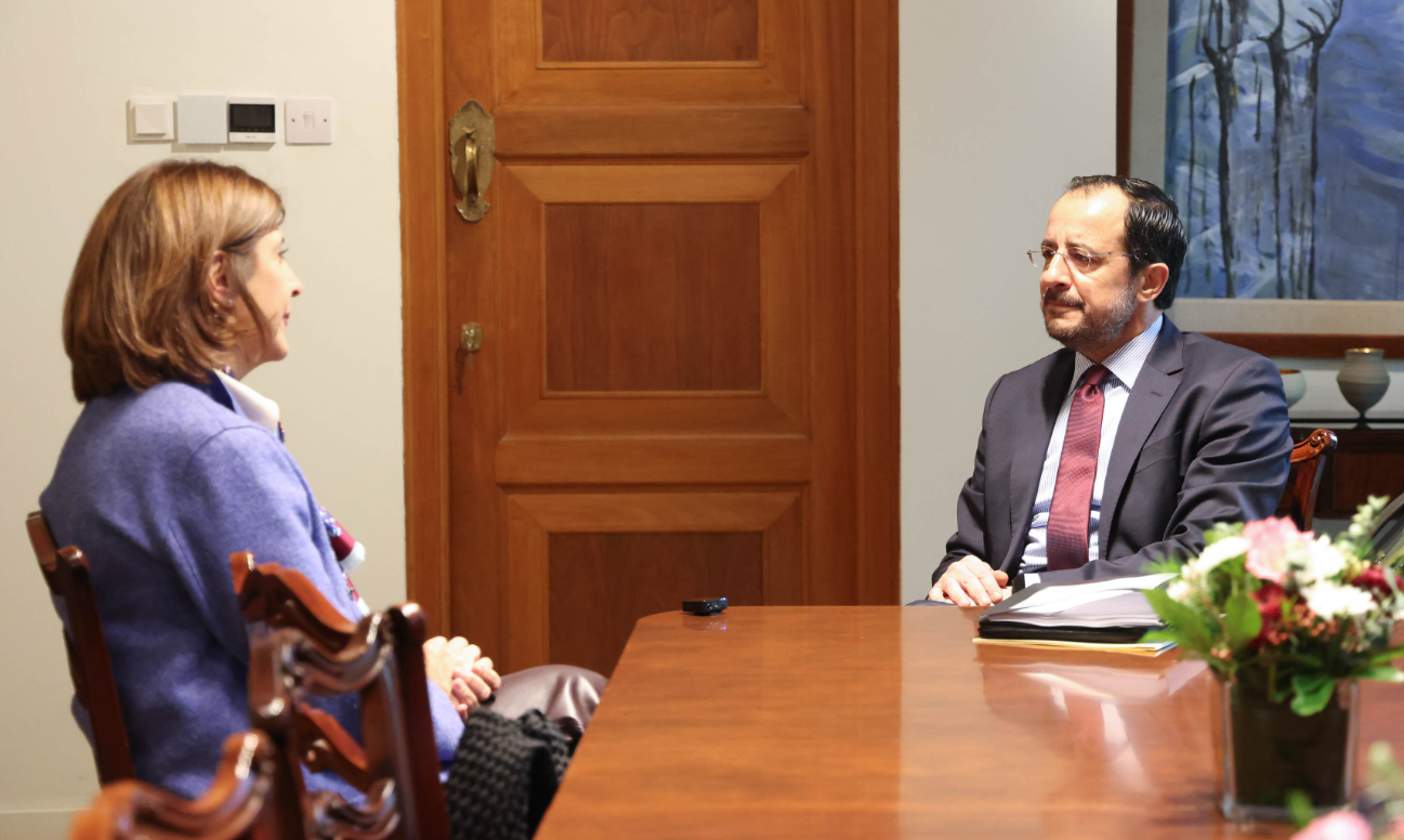 &Omicron;&lambda;&gamma;&kappa;ί&nu;: &laquo;&Epsilon;ί&nu;&alpha;&iota; &pi;&omicron;&lambda;ύ &delta;ύ&sigma;&kappa;&omicron;&lambda;&omicron; &nu;&alpha; &delta;&iota;&omicron;&rho;&gamma;&alpha;&nu;&omega;&theta;&epsilon;ί &mu;&iota;&alpha; &sigma;&upsilon;&nu;ά&nu;&tau;&eta;&sigma;&eta; 5+1 &chi;&omega;&rho;ί&sigmaf; &pi;&rho;ό&omicron;&delta;&omicron;, &pi;&rho;&omicron;&sigma;&pi;&alpha;&theta;ώ &nu;&alpha; &pi;&iota;έ&sigma;&omega;...&raquo;