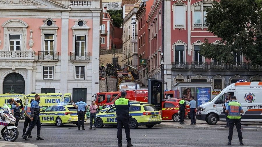 Συγκλονιστικές μαρτυρίες για το δυστύχημα στην Πορτογαλία Συγκλονιστικές μαρτυρίες για το δυστύχημα στην Πορτογαλία