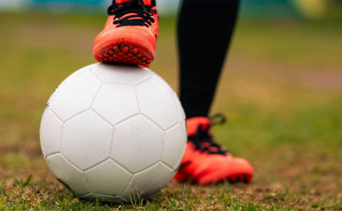 Ό&xi;&phi;&omicron;&rho;&nu;&tau;: &Pi;έ&nu;&theta;&omicron;&sigmaf; &gamma;&iota;&alpha; 15&chi;&rho;&omicron;&nu;&eta; &alpha;&theta;&lambda;ή&tau;&rho;&iota;&alpha; - Ά&phi;&eta;&sigma;&epsilon; &tau;&eta;&nu; &tau;&epsilon;&lambda;&epsilon;&upsilon;&tau;&alpha;ί&alpha; &tau;&eta;&sigmaf; &pi;&nu;&omicron;ή &kappa;&alpha;&tau;ά &tau;&eta;&nu; &delta;&iota;ά&rho;&kappa;&epsilon;&iota;&alpha; &alpha;&gamma;ώ&nu;&alpha;