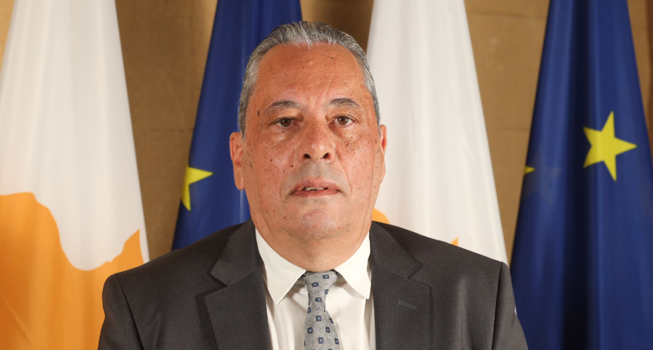 &Upsilon;&Pi;&Alpha;&Mu;: &Sigma;&tau;&eta;&nu; &pi;&rho;ώ&tau;&eta; &gamma;&rho;&alpha;&mu;&mu;ή &gamma;&iota;&alpha; &alpha;&nu;&tau;&iota;&mu;&epsilon;&tau;ώ&pi;&iota;&sigma;&eta; &sigma;ύ&nu;&theta;&epsilon;&tau;&omega;&nu; &pi;&rho;&omicron;&kappa;&lambda;ή&sigma;&epsilon;&omega;&nu; &eta; &Kappa;ύ&pi;&rho;&omicron;&sigmaf;