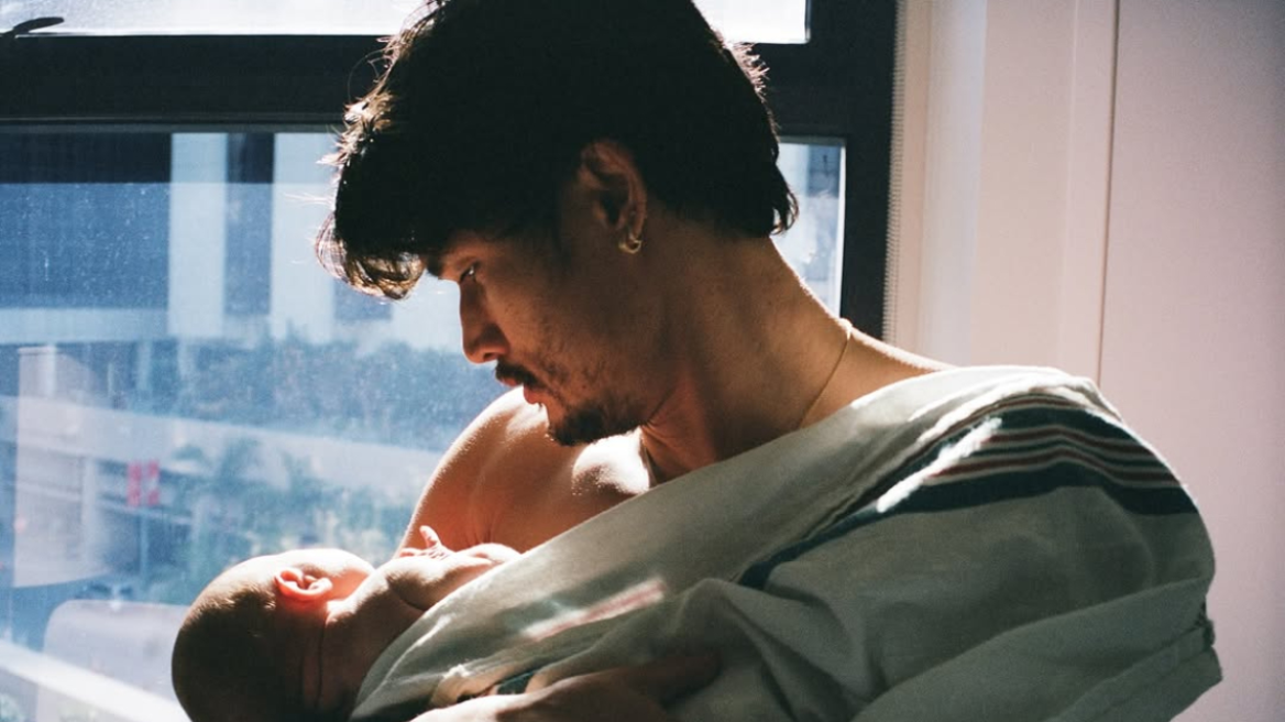 &Omicron; &Tau;&sigma;&alpha;&rho;&lambda;&sigmaf; &Mu;έ&lambda;&tau;&omicron;&nu; &tau;&omicron;&upsilon; &laquo;Riverdale&raquo; έ&gamma;&iota;&nu;&epsilon; &pi;&alpha;&tau;έ&rho;&alpha;&sigmaf; &gamma;&iota;&alpha; &pi;&rho;ώ&tau;&eta; &phi;&omicron;&rho;ά