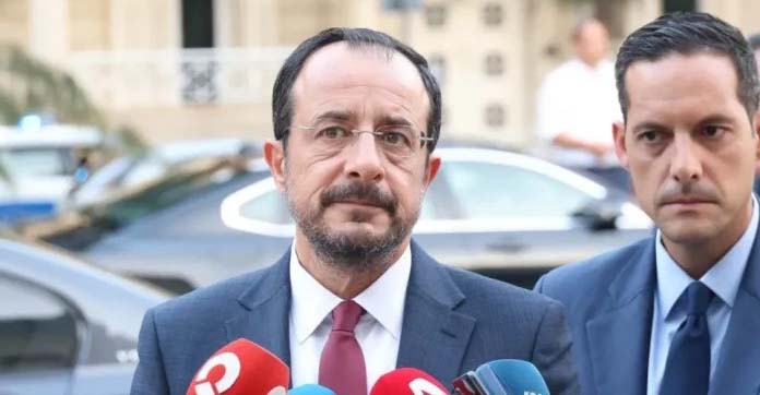 «Άκοψη η παρέμβαση Παπασταύρου για GSI, ο Πρόεδρος δεν θα έπρεπε να ενημερώνεται από τα ΜΜΕ»