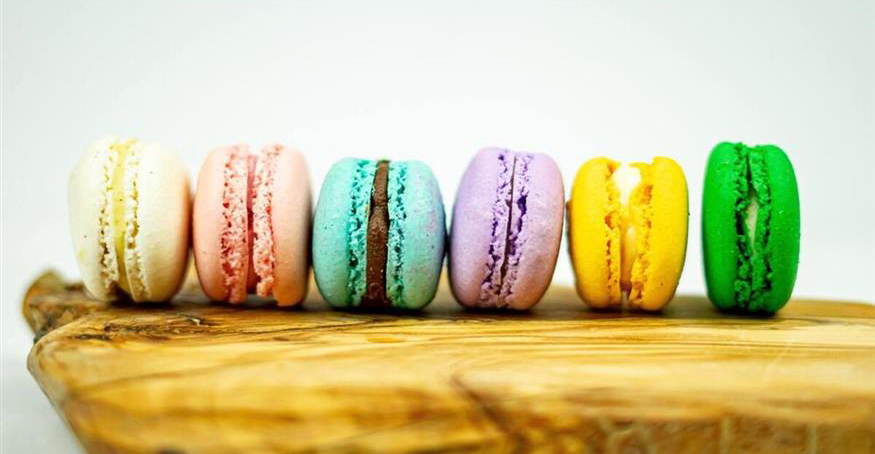 &Epsilon;&omicron;&rho;&tau;&omicron;&lambda;ό&gamma;&iota;&omicron;: &Pi;&omicron;&iota;&omicron;&iota; &gamma;&iota;&omicron;&rho;&tau;ά&zeta;&omicron;&upsilon;&nu; &sigma;ή&mu;&epsilon;&rho;&alpha;, &Delta;&epsilon;&upsilon;&tau;έ&rho;&alpha; 26 &Iota;&alpha;&nu;&omicron;&upsilon;&alpha;&rho;ί&omicron;&upsilon;