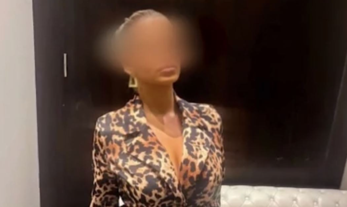 &Tau;&rho;&alpha;&gamma;&omega;&delta;ί&alpha; &sigma;&tau;&eta;&nu; &Kappa;&epsilon;&phi;&alpha;&lambda;&omicron;&nu;&iota;ά: &Alpha;&upsilon;&tau;ή &epsilon;ί&nu;&alpha;&iota; &eta; &pi;&iota;&theta;&alpha;&nu;ό&tau;&epsilon;&rho;&eta; &alpha;&iota;&tau;ί&alpha; &theta;&alpha;&nu;ά&tau;&omicron;&upsilon; &tau;&eta;&sigmaf; 19&chi;&rho;&omicron;&nu;&eta;&sigmaf; - &Tau;&iota; &lambda;έ&epsilon;&iota; &omicron; &omicron; &iota;&delta;&iota;&omicron;&kappa;&tau;ή&tau;&eta;&sigmaf; &tau;&omicron;&upsilon; &xi;&epsilon;&nu;&omicron;&delta;&omicron;&chi;&epsilon;ί&omicron;&upsilon;