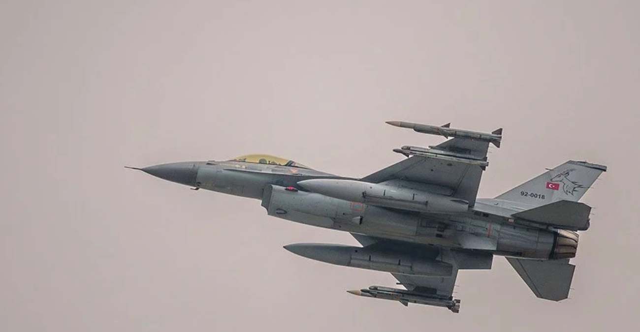 &Alpha;&nu;&eta;&sigma;&upsilon;&chi;ί&alpha; &sigma;&tau;&alpha; &kappa;&alpha;&tau;&epsilon;&chi;ό&mu;&epsilon;&nu;&alpha; &alpha;&pi;ό &pi;&tau;ή&sigma;&epsilon;&iota;&sigmaf; F-16: &laquo;&Delta;&epsilon;&nu; &theta;&alpha; &mu;&epsilon;ί&nu;&omicron;&upsilon;&mu;&epsilon; &sigma;&iota;&omega;&pi;&eta;&lambda;&omicron;ί&raquo;