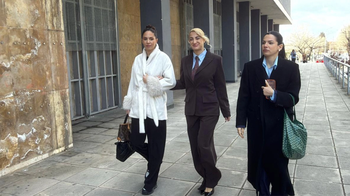 &Delta;&iota;&epsilon;&kappa;ό&pi;&eta; &gamma;&iota;&alpha; &tau;&eta;&nu; 1&eta; &Alpha;&pi;&rho;&iota;&lambda;ί&omicron;&upsilon; &eta; &delta;ί&kappa;&eta; &gamma;&iota;&alpha; &tau;&omicron; revenge porn &sigma;&epsilon; &beta;ά&rho;&omicron;&sigmaf; &tau;&eta;&sigmaf; &Tau;&omicron;ύ&nu;&eta;: &Pi;&rho;&omicron;&beta;&lambda;ή&theta;&eta;&kappa;&epsilon; &tau;&omicron; &beta;ί&nu;&tau;&epsilon;&omicron; - &Alpha;&pi;&omicron;&lambda;&omicron;&gamma;ή&theta;&eta;&kappa;&epsilon; &omicron; έ&nu;&alpha;&sigmaf; &kappa;&alpha;&tau;&eta;&gamma;&omicron;&rho;&omicron;ύ&mu;&epsilon;&nu;&omicron;&sigmaf;