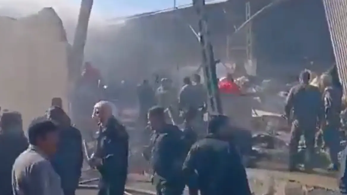 Τραγωδία στο Ιράν: Στρατιωτικό ελικόπτερο κατέπεσε σε αγορά φρούτων - Τέσσερις νεκροί