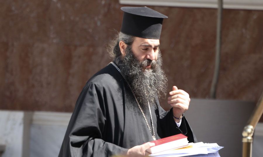 &Pi;&alpha;&rho;έ&delta;&omega;&sigma;&epsilon; &tau;&alpha; &kappa;&lambda;&epsilon;&iota;&delta;&iota;ά &omicron; &Tau;&upsilon;&chi;&iota;&kappa;ό&sigmaf; - &Alpha;&pi;&alpha;&nu;&tau;ά &sigma;&tau;&omicron;&nu; &Alpha;&rho;&chi;&iota;&epsilon;&pi;ί&sigma;&kappa;&omicron;&pi;&omicron; &mu;&epsilon; &epsilon;&pi;&iota;&sigma;&tau;&omicron;&lambda;ή-&laquo;&beta;ό&mu;&beta;&alpha;&raquo;