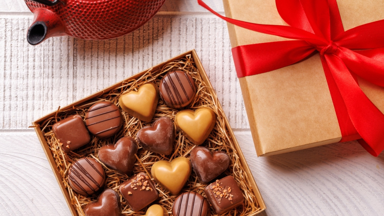 &Epsilon;&omicron;&rho;&tau;&omicron;&lambda;ό&gamma;&iota;&omicron;: &Pi;&omicron;&iota;&omicron;&iota; &gamma;&iota;&omicron;&rho;&tau;ά&zeta;&omicron;&upsilon;&nu; &sigma;ή&mu;&epsilon;&rho;&alpha; 20 &Iota;&alpha;&nu;&omicron;&upsilon;&alpha;&rho;ί&omicron;&upsilon; &Gamma;&iota;&alpha; &nu;&alpha; &epsilon;&upsilon;&chi;&eta;&theta;&epsilon;ί&tau;&epsilon;&hellip; &chi;&rho;ό&nu;&iota;&alpha; &pi;&omicron;&lambda;&lambda;ά!