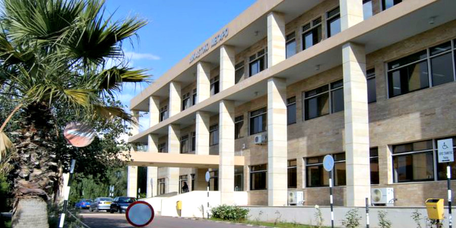 &Epsilon;&gamma;&kappa;&lambda;&eta;&mu;&alpha;&tau;&iota;&kappa;ή &omicron;&rho;&gamma;ά&nu;&omega;&sigma;&eta; &sigma;&tau;&eta; &Lambda;ά&rho;&nu;&alpha;&kappa;&alpha;: &Tau;&eta; &Delta;&epsilon;&upsilon;&tau;έ&rho;&alpha; &eta; &alpha;&pi;ό&phi;&alpha;&sigma;&eta; &gamma;&iota;&alpha; &tau;&eta;&nu; &kappa;&rho;ά&tau;&eta;&sigma;&eta; &tau;&omega;&nu; &pi;έ&nu;&tau;&epsilon; &sigma;&upsilon;&lambda;&lambda;&eta;&phi;&theta;έ&nu;&tau;&omega;&nu;