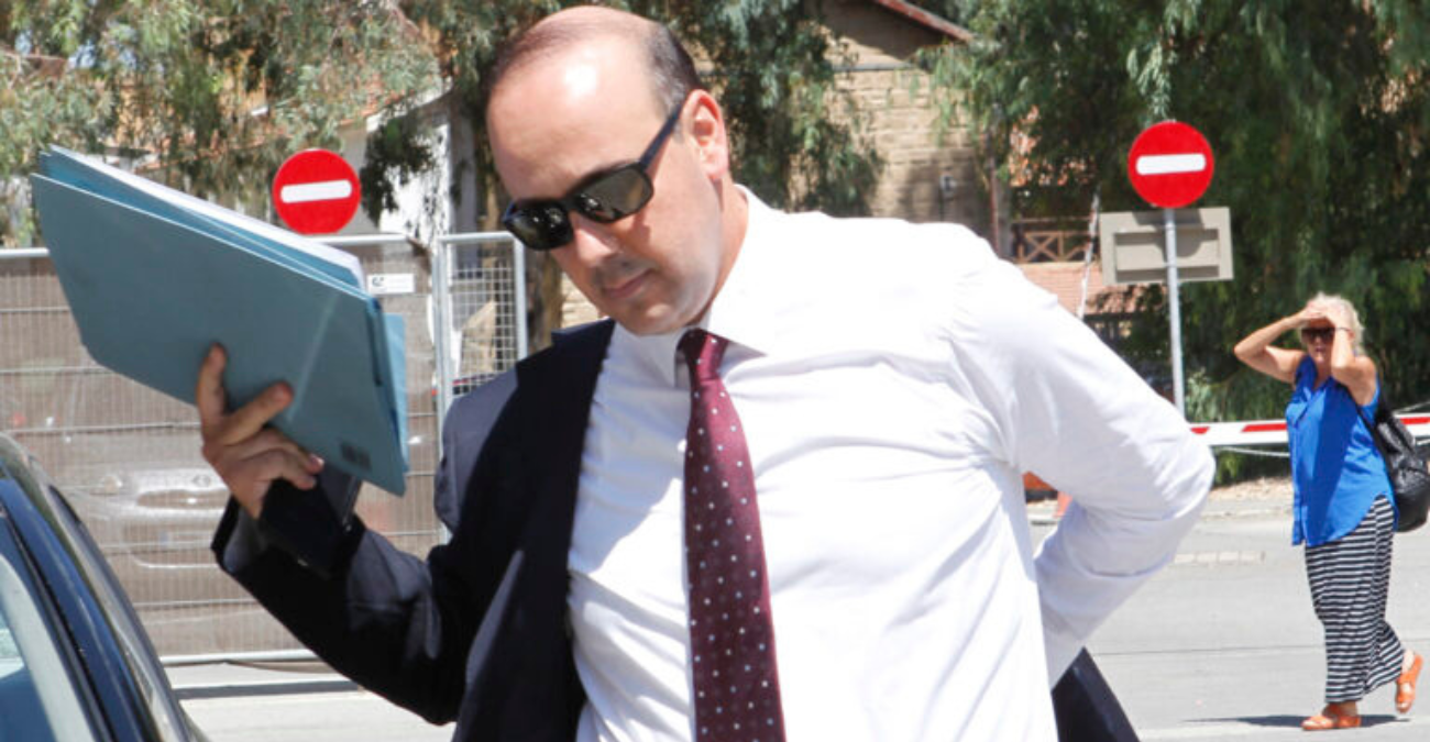 Αναταραχή στην Πάφο: Η υπόθεση Φαίδωνος που συγκλονίζει την πόλη - Μάζεψε τα πράγματα του από το Δημαρχείο - Βίντεο