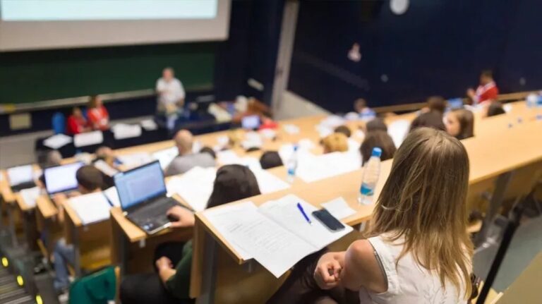 Επηρεάζουν τις πληρωμές οι καθυστερήσεις στην εξέταση των αιτήσεων;