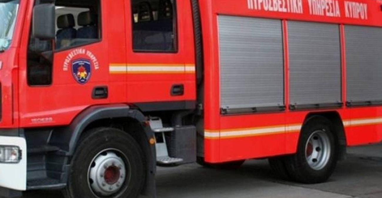 Δεν πήραν ανάσα οι Πυροσβέστες: Πτώσεις δέντρων και φωτιά σε όχημα μέσα σε 24 ώρες