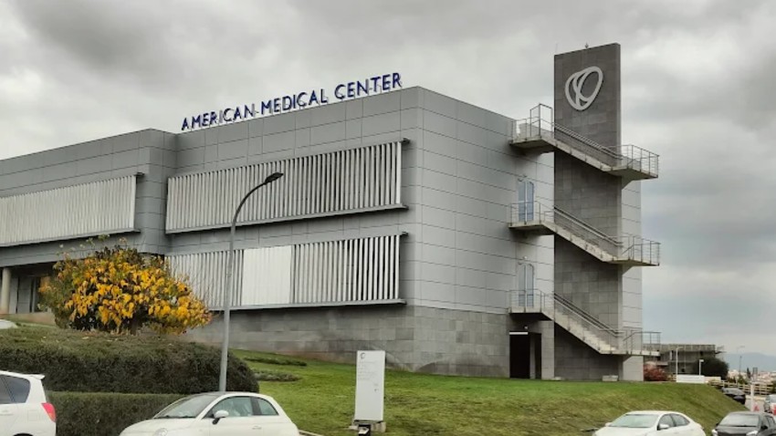 Πρωτοποριακή επέμβαση στην Κύπρο – Βιονικό χέρι χαρίζει ξανά το χαμόγελο σε ασθενή μετά από ακρωτηριασμό