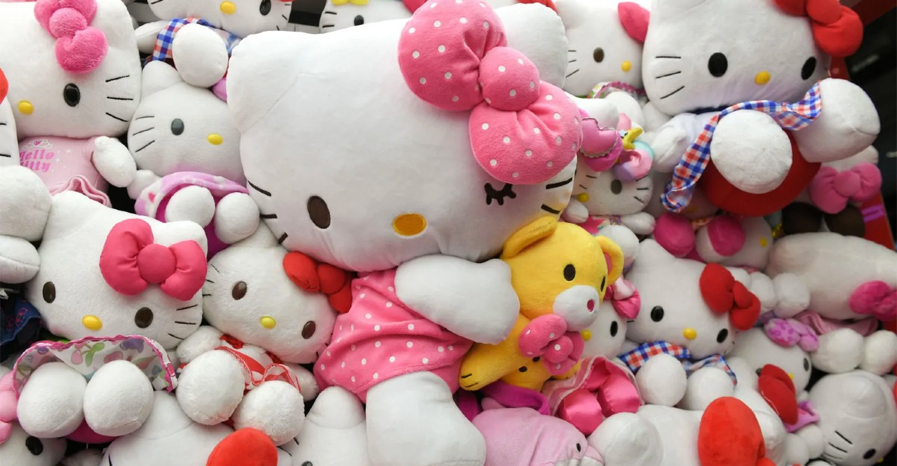 Hello Kitty: &Eta; &alpha;&gamma;&alpha;&pi;&eta;&mu;έ&nu;&eta; &eta;&rho;&omega;ί&delta;&alpha; &gamma;ί&nu;&epsilon;&tau;&alpha;&iota; &tau;&alpha;&iota;&nu;ί&alpha; - &Pi;ό&tau;&epsilon; &theta;&alpha; &tau;&eta; &delta;&omicron;ύ&mu;&epsilon; &sigma;&tau;&omicron;&upsilon;&sigmaf; &kappa;&iota;&nu;&eta;&mu;&alpha;&tau;&omicron;&gamma;&rho;ά&phi;&omicron;&upsilon;&sigmaf;