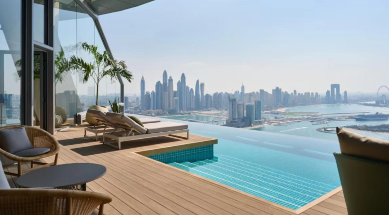 Αυτή είναι η υψηλότερη πισίνα υπερχείλισης στον κόσμο