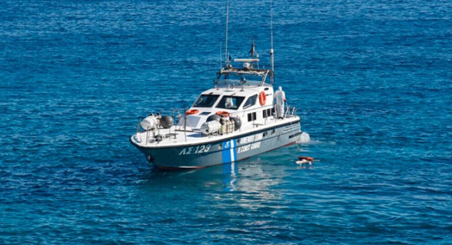 Λιμενικοί εντόπισαν ακέφαλη σορό στη θάλασσα