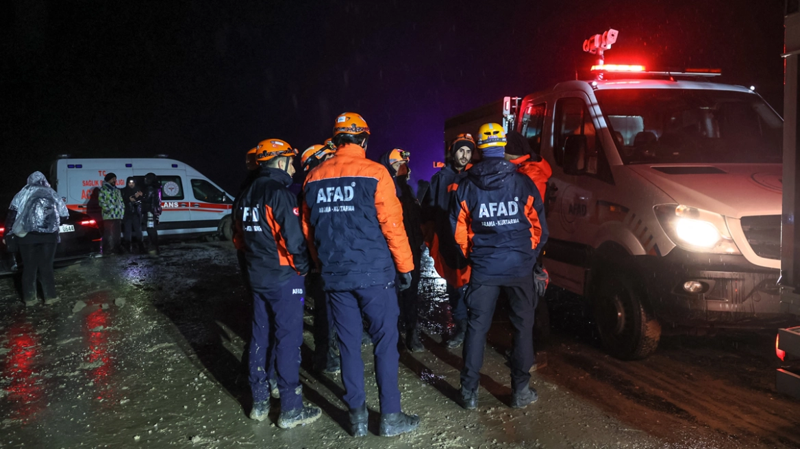 VIDEO – Συντριβή αεροσκάφους στην Τουρκία: Εξέπεμψε SOS, ζήτησε επείγουσα προσγείωση