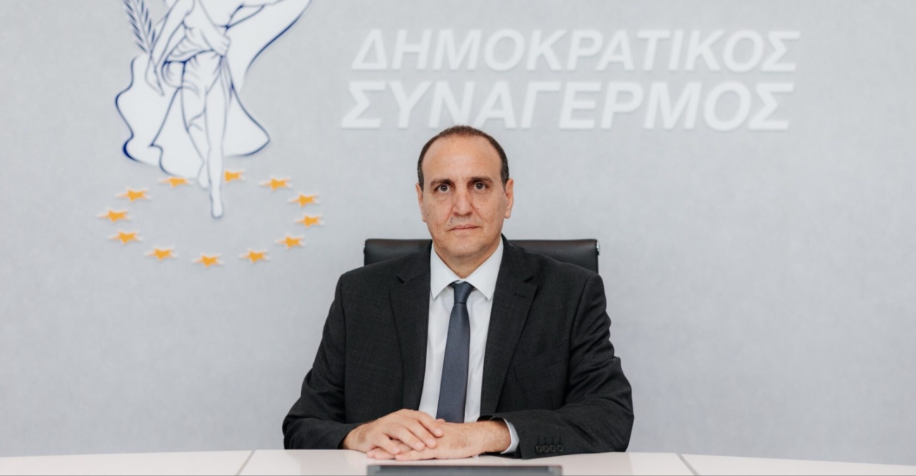 &laquo;&Pi;&upsilon;&rho;ά&raquo; &Kappa;&omicron;&upsilon;&lambda;&lambda;ά &kappa;&alpha;&tau;ά &Kappa;&upsilon;&beta;έ&rho;&nu;&eta;&sigma;&eta;&sigmaf; &gamma;&iota;&alpha; &tau;&omicron; &Upsilon;&phi;&upsilon;&pi;&omicron;&upsilon;&rho;&gamma;&epsilon;ί&omicron; &Epsilon;&upsilon;&rho;&omega;&pi;&alpha;ϊ&kappa;ώ&nu; &Upsilon;&pi;&omicron;&theta;έ&sigma;&epsilon;&omega;&nu;: &laquo;&Alpha;&nu;&tau;ί &nu;&alpha; &nu;&tau;&rho;έ&pi;&omicron;&nu;&tau;&alpha;&iota;, &kappa;&omicron;&upsilon;&nu;ά&nu;&epsilon; &kappa;&alpha;&iota; &tau;&omicron; &delta;ά&kappa;&tau;&upsilon;&lambda;&omicron;&raquo;