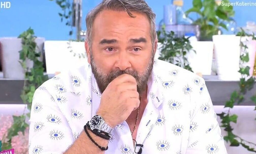 «Βοήθεια! Η κατάσταση είναι δραματική» – Οι αναρτήσεις για τη φωτιά στην Παλαιά Φώκαια