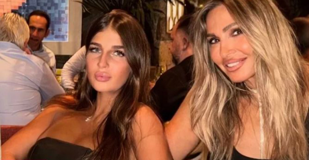 Περήφανη μητέρα η Ελένη Πετρουλάκη – Στη Νέα Υόρκη για χάρη των κοριτσιών της