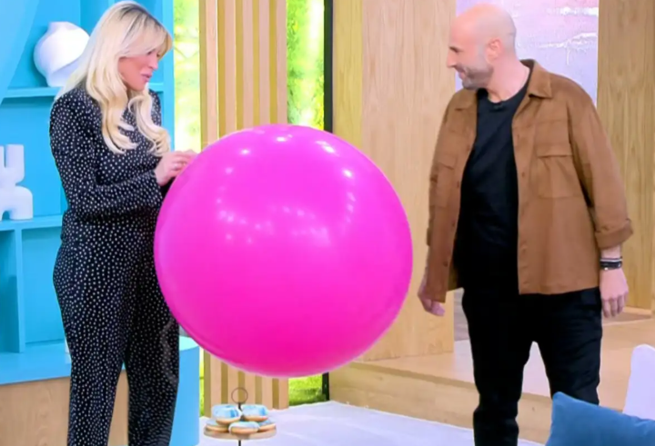 Κατερίνα Καινούργιου: Το ροζ μπαλόνι και η ατάκα όλο νόημα – «Αυτό θα μείνει εδώ για πολύ καιρό»