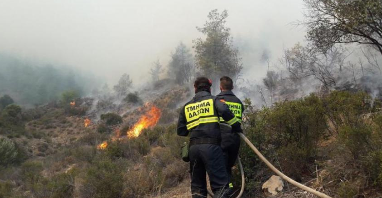 «Έτρεχαν» οι δυνάμεις πυρόσβεσης μετά από πυρκαγιά παρά το Φράγμα Ξυλιάτου