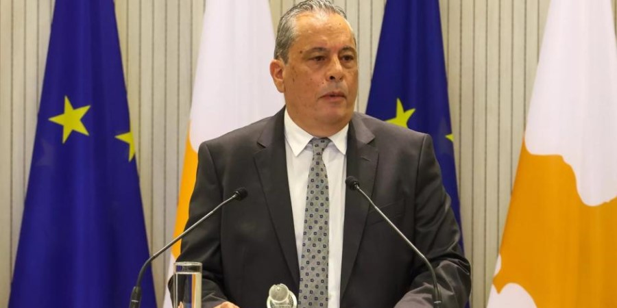 &Pi;&alpha;&rho;&omicron;&upsilon;&sigma;ί&alpha;&sigma;&epsilon; &sigma;&tau;&eta;&nu; &Epsilon;&pi;. Ά&mu;&upsilon;&nu;&alpha;&sigmaf; &tau;&omicron; &nu;&omicron;&mu;&omicron;&sigma;&chi;έ&delta;&iota;&omicron; &gamma;&iota;&alpha; &alpha;&nu;&alpha;&beta;ά&theta;&mu;&iota;&sigma;&eta; &tau;&omicron;&upsilon; &theta;&epsilon;&sigma;&mu;&omicron;ύ &tau;&omega;&nu; &Sigma;&Upsilon;&Omicron;&Pi; &omicron; &Pi;ά&lambda;&mu;&alpha;&sigmaf;