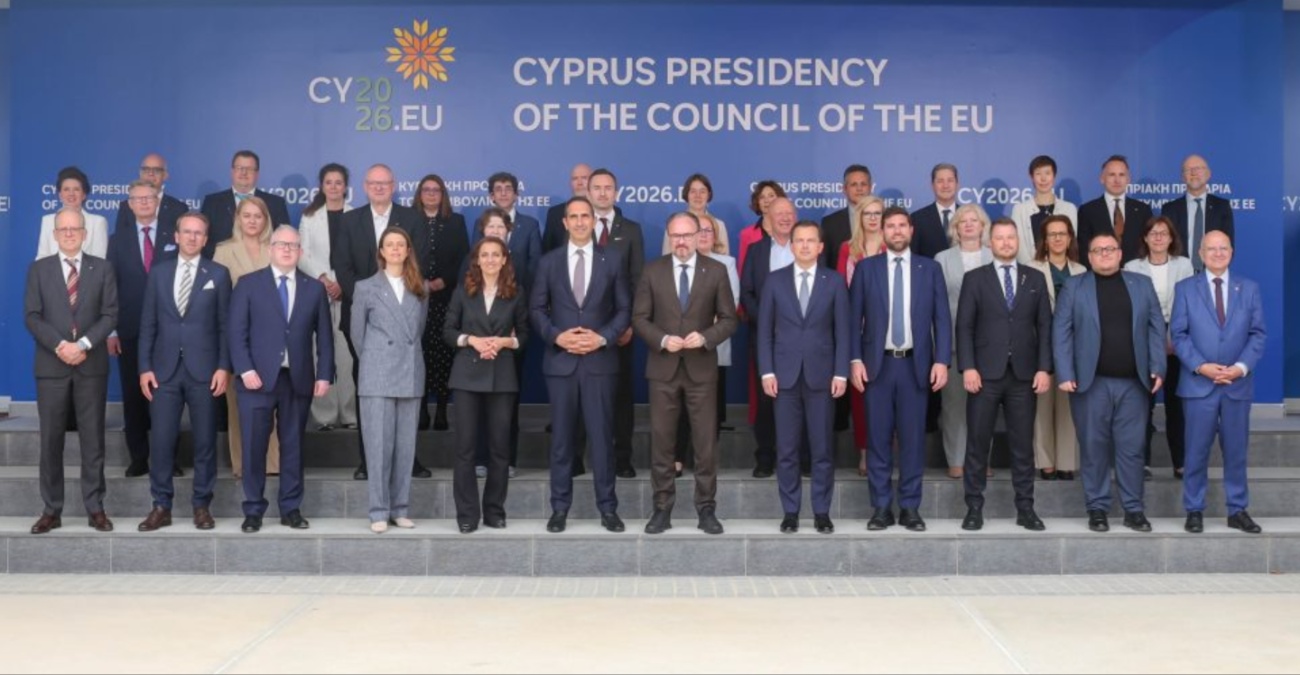 &Mu;&epsilon; &tau;&eta;&nu; &laquo;&sigma;&phi;&rho;&alpha;&gamma;ί&delta;&alpha;&raquo; &tau;&eta;&sigmaf; &Kappa;ύ&pi;&rho;&omicron;&upsilon; &eta; &nu;έ&alpha; &epsilon;&upsilon;&rho;&omega;&pi;&alpha;ϊ&kappa;ή &alpha;&tau;&zeta;έ&nu;&tau;&alpha; &gamma;&iota;&alpha; &tau;&omicron; &Sigma;&tau;&epsilon;&gamma;&alpha;&sigma;&tau;&iota;&kappa;ό &ndash; &Omicron; &alpha;&pi;&omicron;&lambda;&omicron;&gamma;&iota;&sigma;&mu;ό&sigmaf; &Iota;&omega;ά&nu;&nu;&omicron;&upsilon;