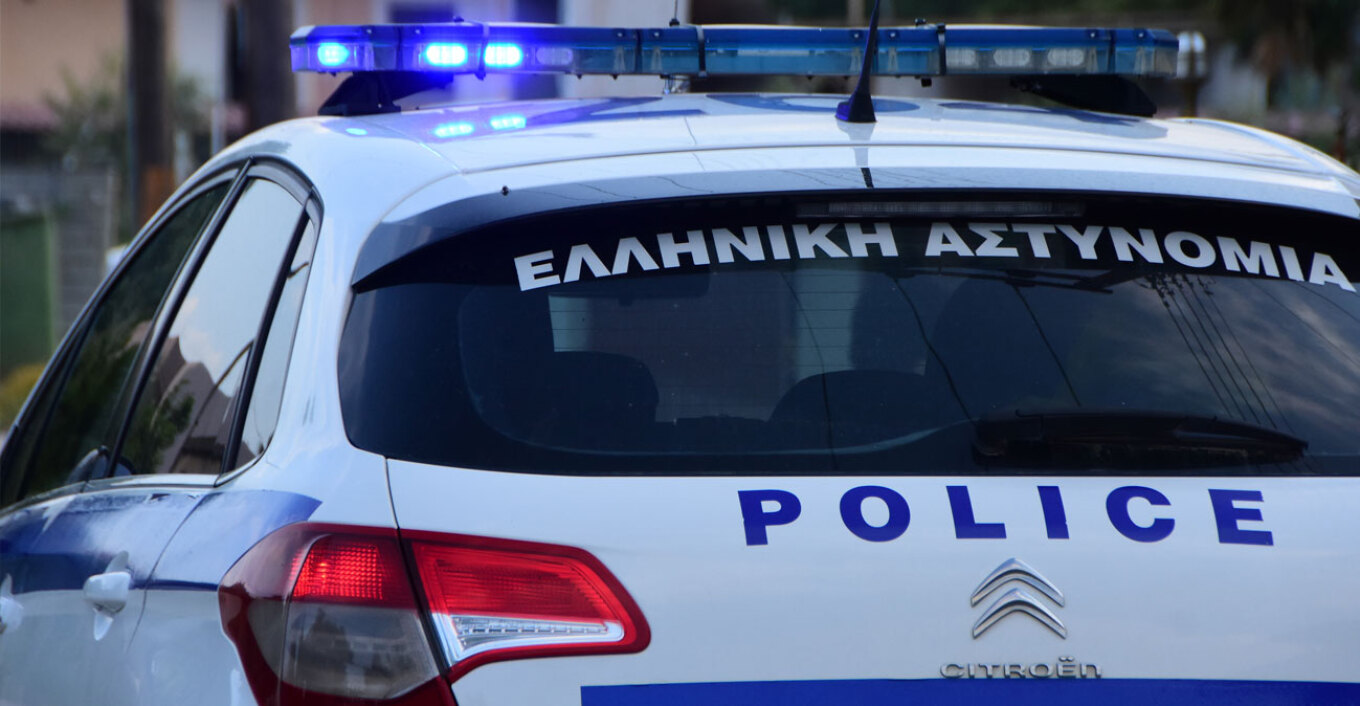 Ά&gamma;&rho;&iota;&omicron;&sigmaf; &kappa;&alpha;&beta;&gamma;ά&sigmaf; &mu;&epsilon;&tau;&alpha;&xi;ύ &Rho;&omicron;&mu;ά έ&xi;&omega; &alpha;&pi;ό &nu;&upsilon;&chi;&tau;&epsilon;&rho;&iota;&nu;ό &mu;&alpha;&gamma;&alpha;&zeta;ί &sigma;&tau;&eta; &Theta;&epsilon;&sigma;&sigma;&alpha;&lambda;&omicron;&nu;ί&kappa;&eta; &mu;&epsilon; &tau;&rho;&epsilon;&iota;&sigmaf; &tau;&rho;&alpha;&upsilon;&mu;&alpha;&tau;ί&epsilon;&sigmaf;