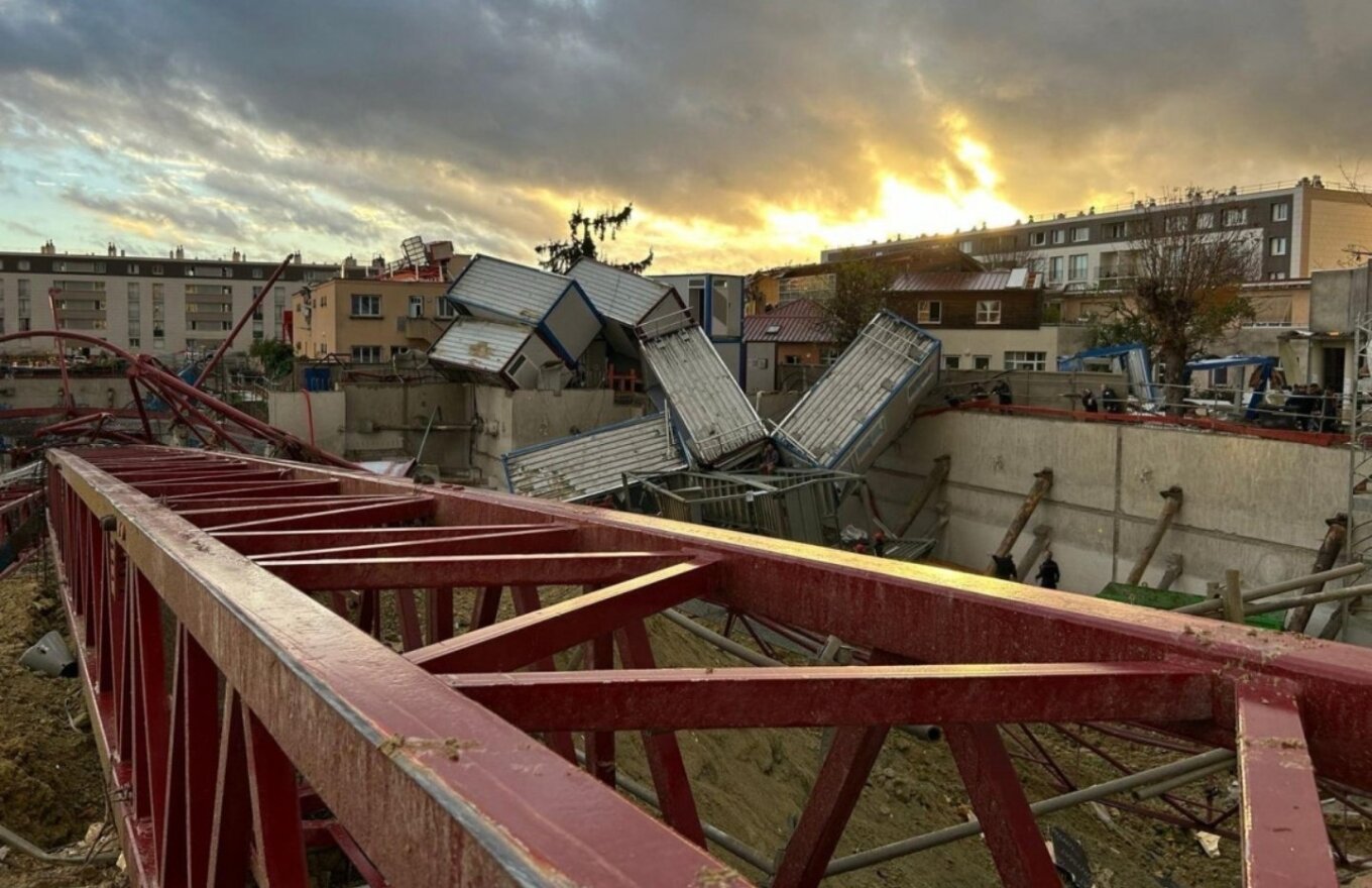 Ένας νεκρός και πολλοί τραυματίες από ανεμοστρόβιλο στα βόρεια του Παρισιού: Γκρέμισε γερανούς, «σήκωσε» στέγες, δείτε βίντεο