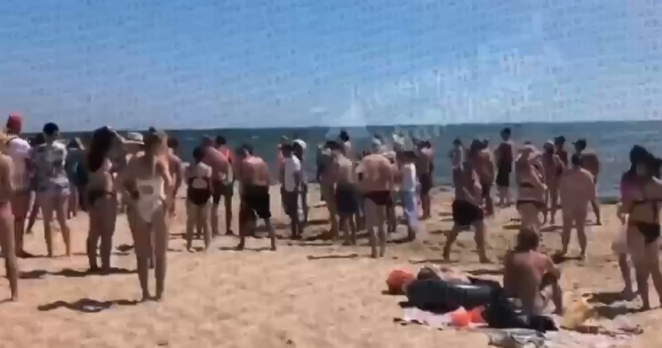 Τρεις άνθρωποι σκοτώθηκαν από νάρκες που εξερράγησαν, ενώ κολυμπούσαν σε παραλίες της Οδησσού