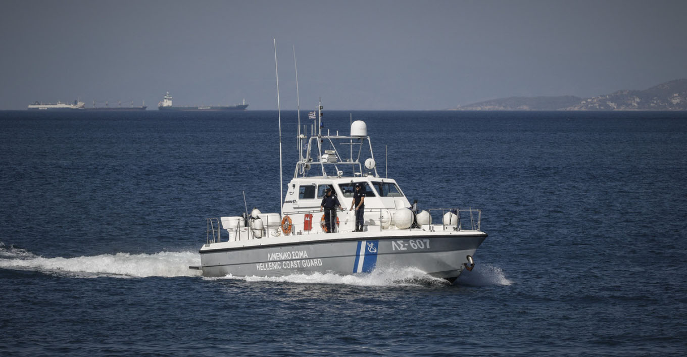 Έρευνες για τον εντοπισμό 7χρονου που έπεσε στη θάλασσα στο Φαρμακονήσι