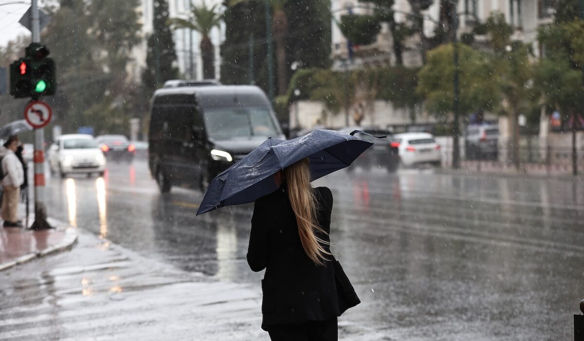 &Kappa;&alpha;&iota;&rho;ό&sigmaf;: &Beta;&rho;&omicron;&chi;έ&sigmaf; &kappa;&alpha;&iota; &kappa;&alpha;&tau;&alpha;&iota;&gamma;ί&delta;&epsilon;&sigmaf; &gamma;&iota;&alpha; &alpha;ύ&rho;&iota;&omicron; &Kappa;&upsilon;&rho;&iota;&alpha;&kappa;ή - &Eta; &pi;&rho;ό&gamma;&nu;&omega;&sigma;&eta; &mu;έ&chi;&rho;&iota; &tau;&eta;&nu; &Mu;&epsilon;&gamma;ά&lambda;&eta; &Tau;&epsilon;&tau;ά&rho;&tau;&eta;