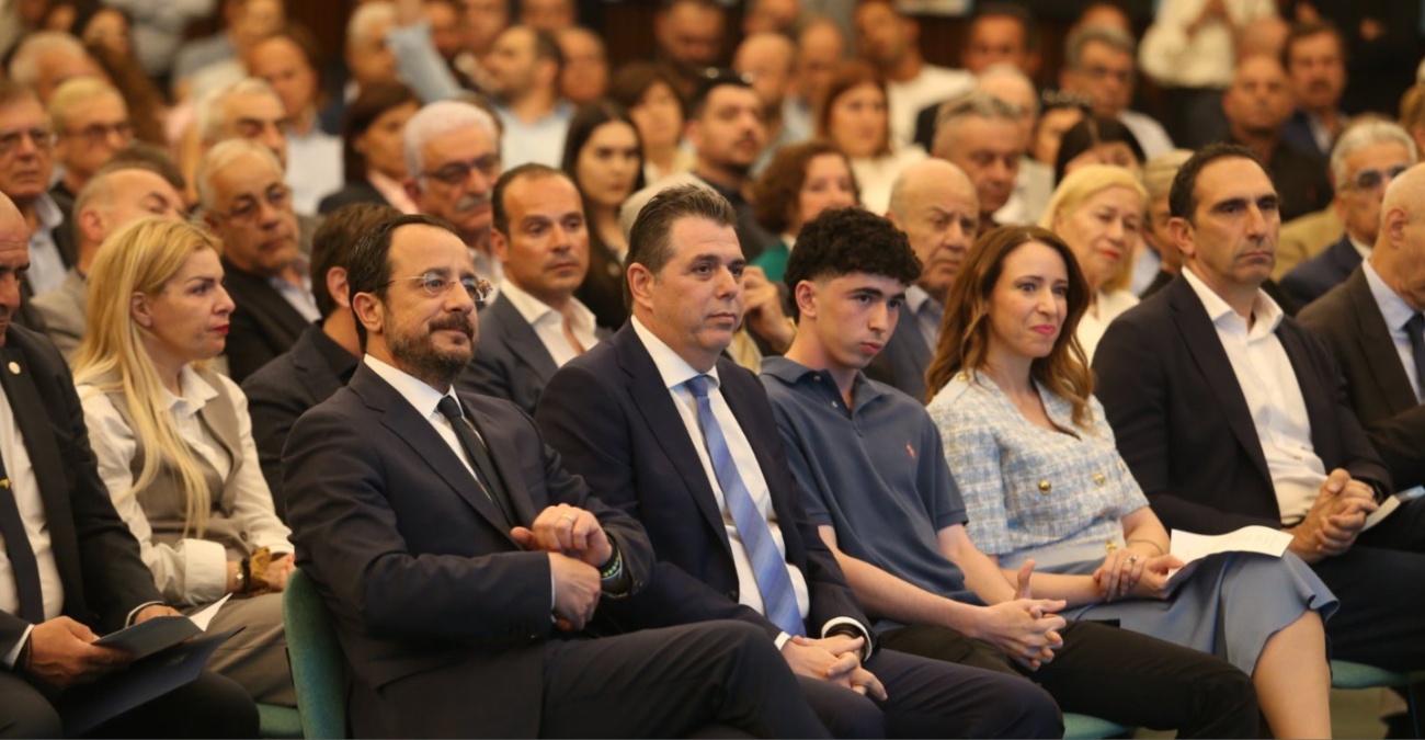 Η πολιτική μπορεί να είναι κινητήρια δύναμη για μια νέα εποχή