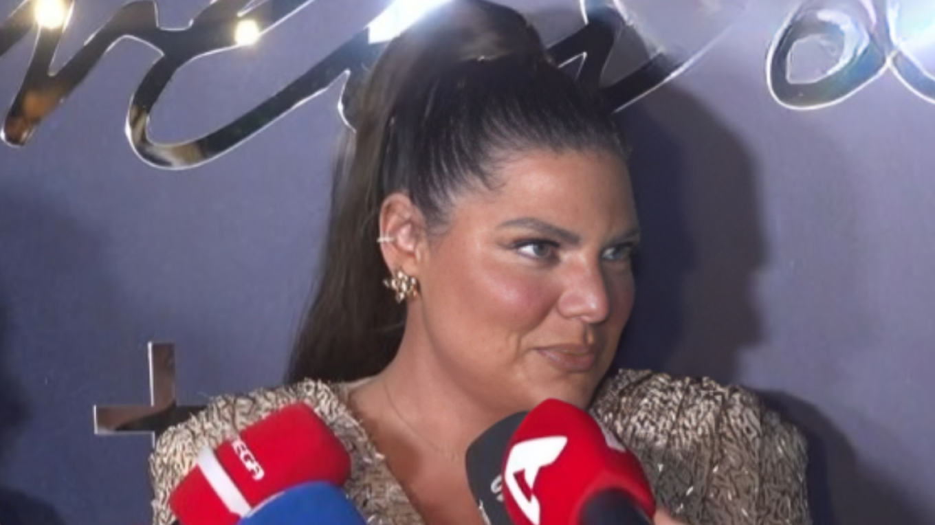 &Delta;&alpha;&nu;ά&eta; &Mu;&pi;ά&rho;&kappa;&alpha; &gamma;&iota;&alpha; &tau;&omicron;&nu; &gamma;ά&mu;&omicron; &tau;&eta;&sigmaf;: &Delta;&epsilon;&nu; έ&chi;&omega; &sigma;&tau;&epsilon;ί&lambda;&epsilon;&iota; &pi;&rho;&omicron;&sigma;&kappa;&lambda;&eta;&tau;ή&rho;&iota;&alpha;, &delta;&epsilon;&nu; έ&chi;&omega; &kappa;ά&nu;&epsilon;&iota; &tau;ί&pi;&omicron;&tau;&alpha;, &epsilon;ί&mu;&alpha;&iota; &pi;&omicron;&lambda;ύ &alpha;&nu;&omicron;&rho;&gamma;ά&nu;&omega;&tau;&eta;