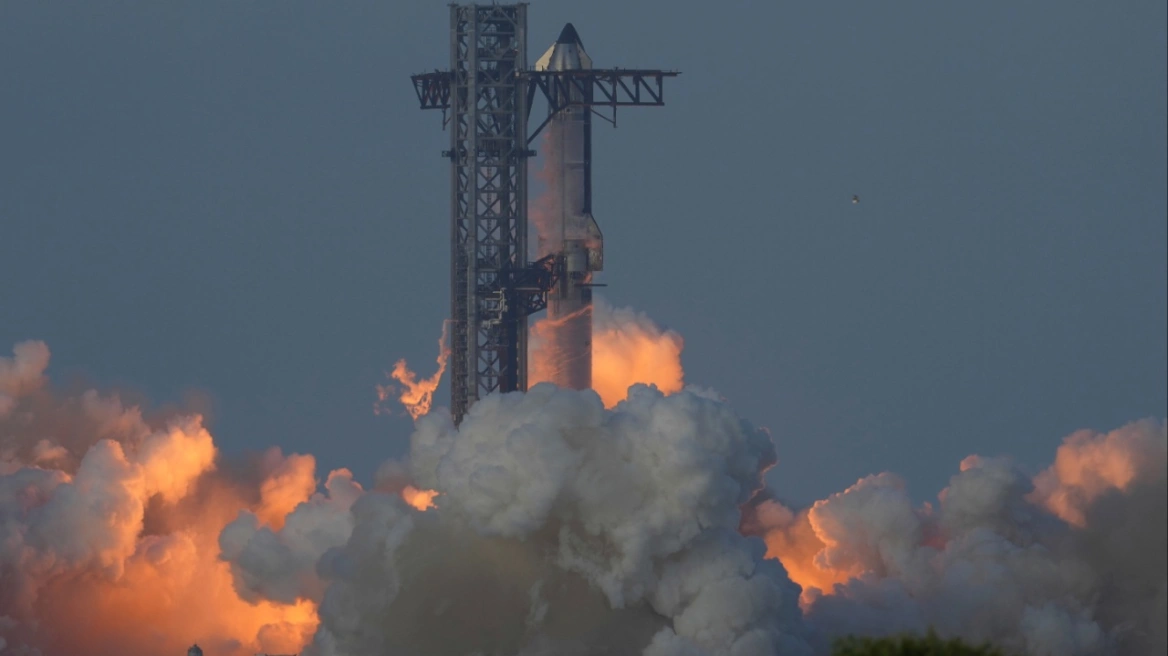 Η SpaceX ολοκλήρωσε με επιτυχία την 10η δοκιμαστική πτήση του Starship, του ισχυρότερου πυραύλου στον κόσμο Η SpaceX ολοκλήρωσε με επιτυχία την 10η δοκιμαστική πτήση του Starship, του ισχυρότερου πυραύλου στον κόσμο