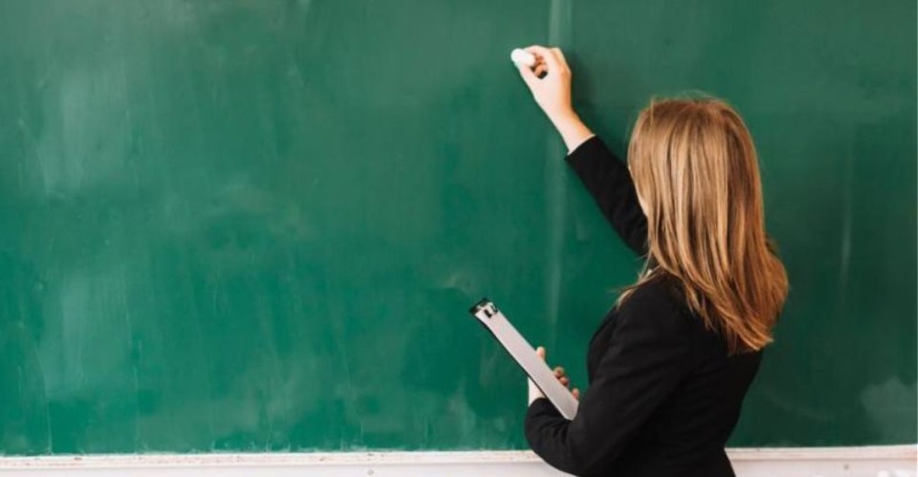 Αξιολόγηση εκπαιδευτικών: Ψάχνει την «χρυσή τομή» η Βουλή