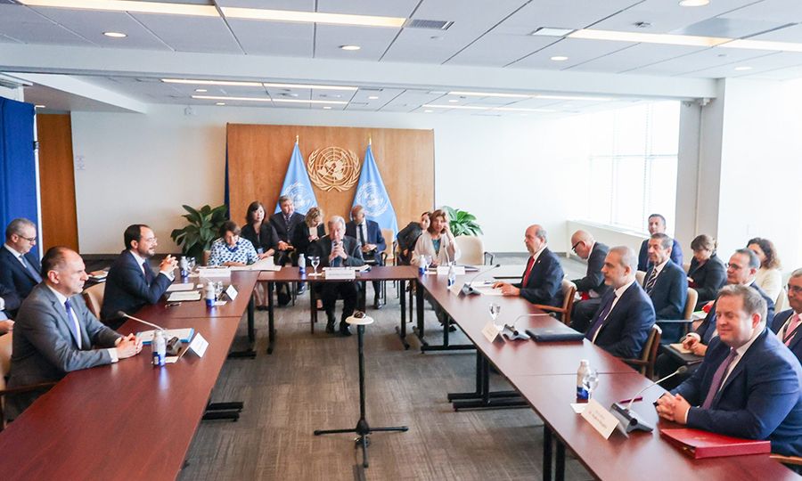 Πενταμερής: Ολοκληρώθηκε το πρώτο μέρος της συνάντησης και το δείπνο Πενταμερής: Ολοκληρώθηκε το πρώτο μέρος της συνάντησης και το δείπνο