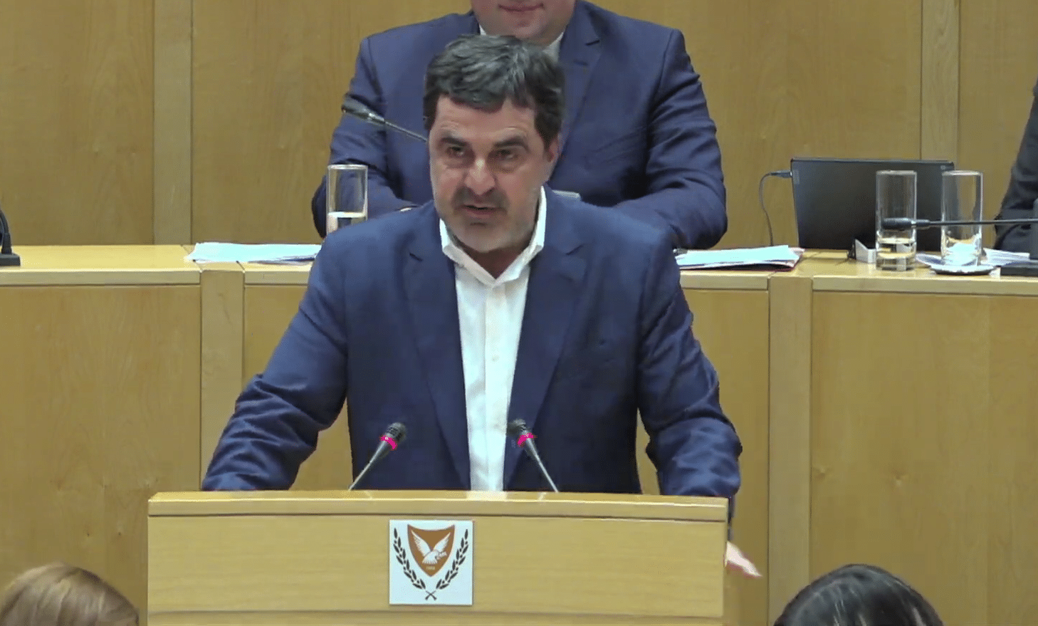 «Είναι ανίκανη, δεν μπορεί να ανταποκριθεί» στην αντιμετώπιση της νεανικής παραβατικότητας «Είναι ανίκανη, δεν μπορεί να ανταποκριθεί» στην αντιμετώπιση της νεανικής παραβατικότητας