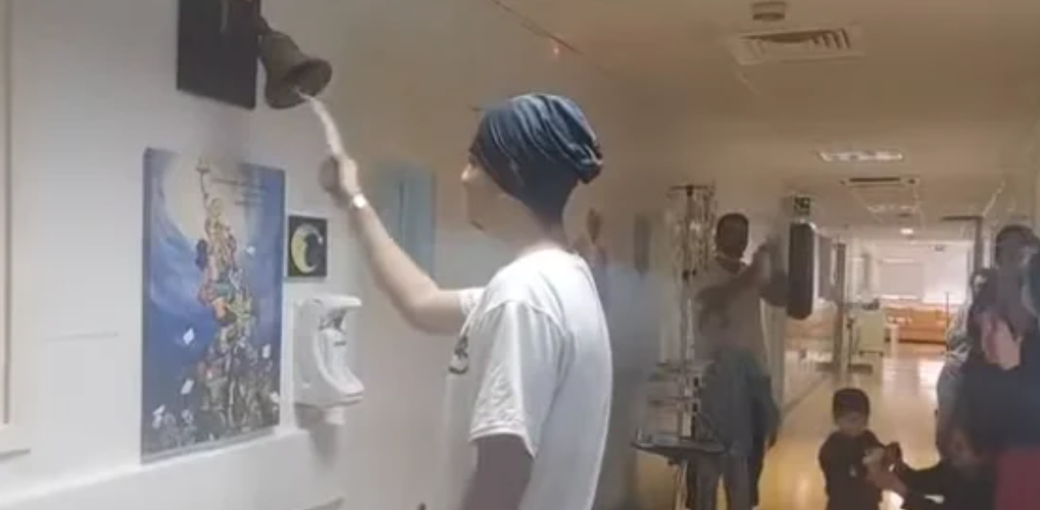 VIDEO: &Sigma;&tau;&iota;&gamma;&mu;έ&sigmaf; &beta;&alpha;&theta;&iota;ά&sigmaf; &sigma;&upsilon;&gamma;&kappa;ί&nu;&eta;&sigma;&eta;&sigmaf; &sigma;&tau;&omicron; &Pi;&alpha;&iota;&delta;&omicron;&omicron;&gamma;&kappa;&omicron;&lambda;&omicron;&gamma;&iota;&kappa;ό - &Tau;&omicron; &kappa;&alpha;&mu;&pi;&alpha;&nu;ά&kappa;&iota; &tau;&eta;&sigmaf; &nu;ί&kappa;&eta;&sigmaf; &chi;&tau;ύ&pi;&eta;&sigma;&epsilon; &omicron; &mu;&iota;&kappa;&rho;ό&sigmaf; &Pi;&alpha;ύ&lambda;&omicron;&sigmaf;