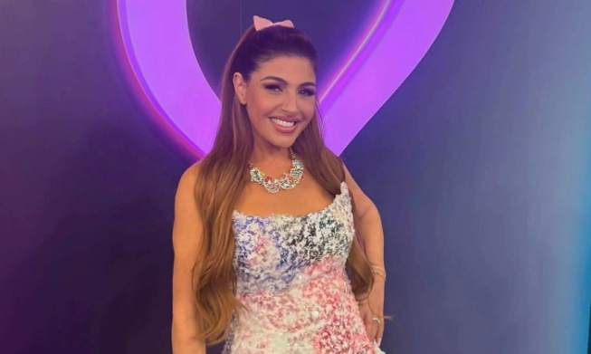 Έ&lambda;&epsilon;&nu;&alpha; &Pi;&alpha;&pi;&alpha;&rho;ί&zeta;&omicron;&upsilon;: &laquo;&Kappa;έ&rho;&delta;&iota;&sigma;&epsilon; &tau;&eta; Eurovision &alpha;&lambda;&lambda;ά &kappa;&alpha;&nu;&epsilon;ί&sigmaf; &delta;&epsilon;&nu; &kappa;&alpha;&tau;ά&lambda;&alpha;&beta;&epsilon; &gamma;&iota;&alpha;&tau;ί &kappa;έ&rho;&delta;&iota;&sigma;&epsilon;&raquo;