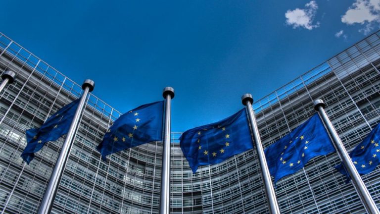 Οι Βρυξέλλες «εξετάζουν» ένταξη νέων κρατών στην ΕΕ χωρίς πλήρη δικαιώματα ψήφου Οι Βρυξέλλες «εξετάζουν» ένταξη νέων κρατών στην ΕΕ χωρίς πλήρη δικαιώματα ψήφου