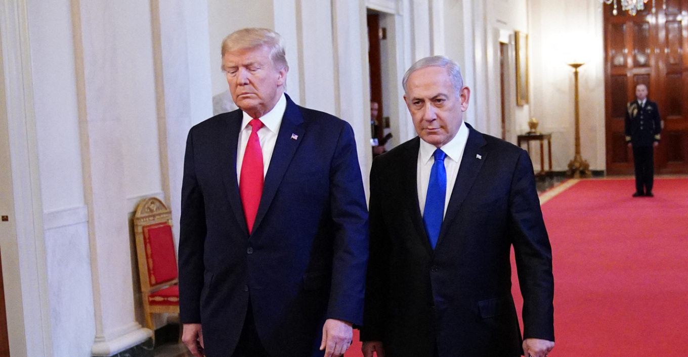 Wall Street Journal: &Rho;ή&gamma;&mu;&alpha; &Tau;&rho;&alpha;&mu;&pi; - &Nu;&epsilon;&tau;&alpha;&nu;&iota;ά&chi;&omicron;&upsilon; &gamma;&iota;&alpha; &tau;&omicron; &tau;έ&lambda;&omicron;&sigmaf; &tau;&omicron;&upsilon; &pi;&omicron;&lambda;έ&mu;&omicron;&upsilon; &mu;&epsilon; &tau;&omicron; &Iota;&rho;ά&nu;
