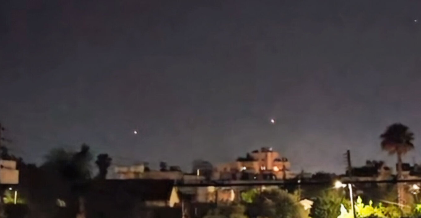 Video: Οι πύραυλοι του Ιράν φάνηκαν μέχρι τη Λεμεσό