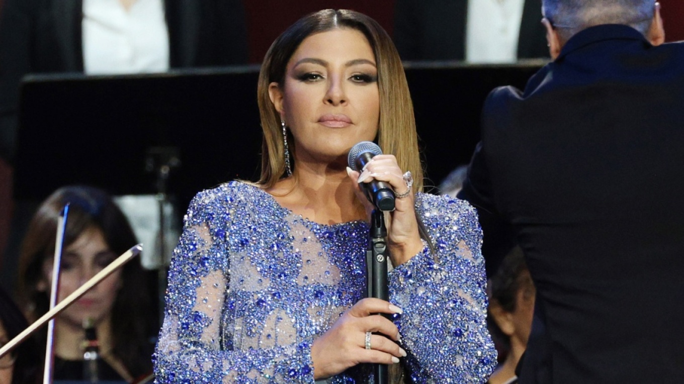 Παραμένει στο νοσοκομείο η τραγουδίστρια, οι νεότερες πληροφορίες για την υγεία της